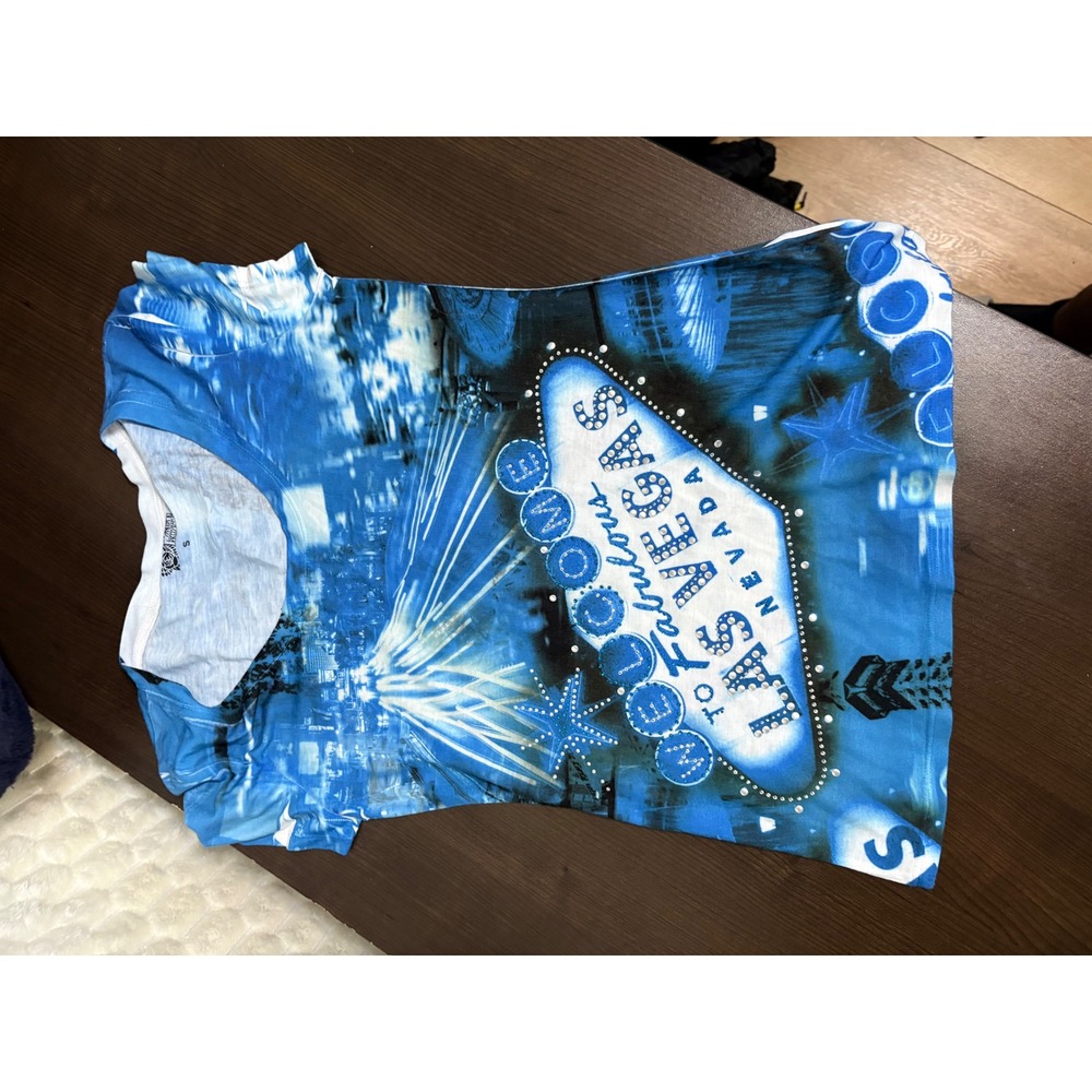 Love amour Las Vegas TShirt women's size small blue/white